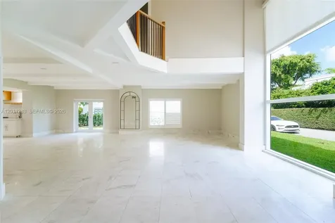 1981 S Oak Haven Circle Miami FL 33179