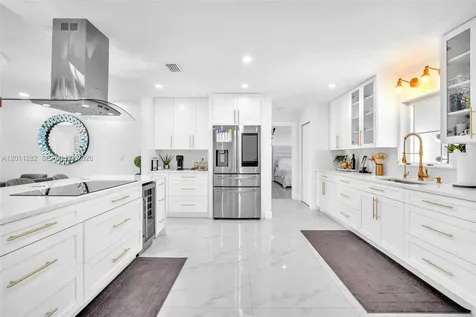 252 Malibu Circle Green Acres FL 33413