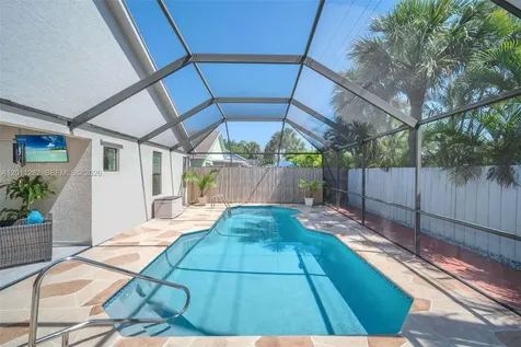 252 Malibu Circle Green Acres FL 33413