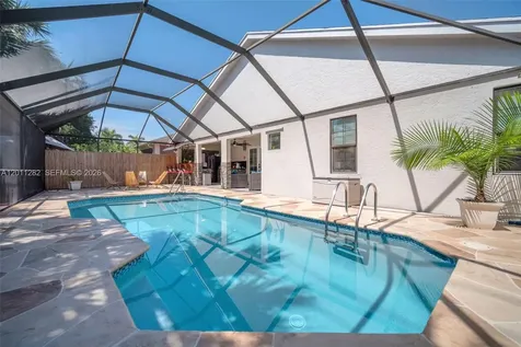 252 Malibu Circle Green Acres FL 33413