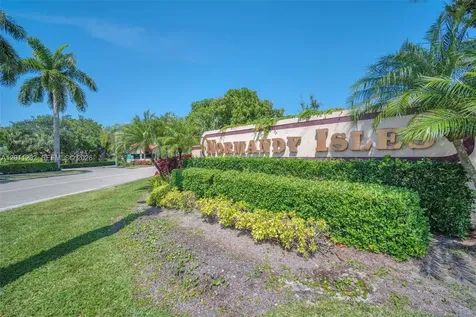 252 Malibu Circle Green Acres FL 33413