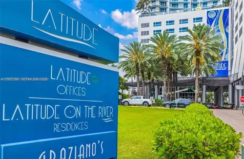 185 SW 7th Street Miami FL 33130