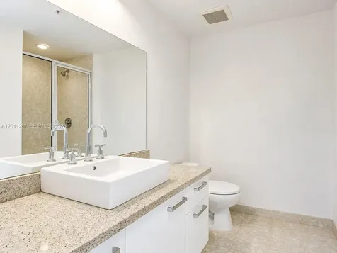 185 SW 7th Street Miami FL 33130
