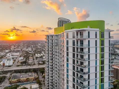 185 SW 7th Street Miami FL 33130
