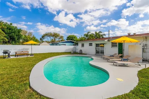 7471 Hope Street Hollywood FL 33024