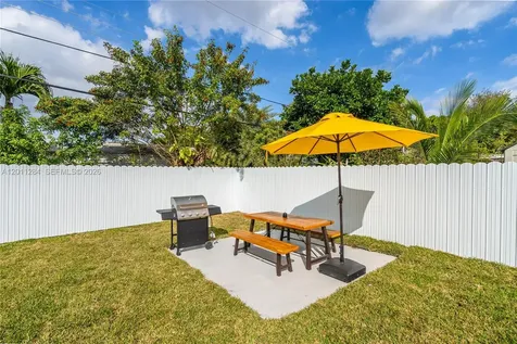 7471 Hope Street Hollywood FL 33024