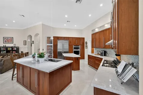 8920 SW 162nd Terrace Palmetto Bay FL 33157