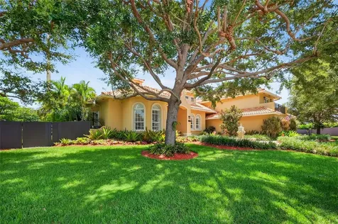 8920 SW 162nd Terrace Palmetto Bay FL 33157