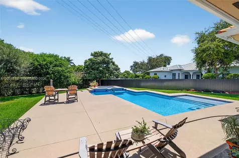 8920 SW 162nd Terrace Palmetto Bay FL 33157