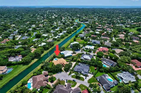8920 SW 162nd Terrace Palmetto Bay FL 33157