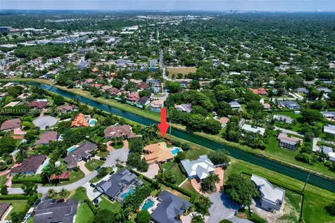 8920 SW 162nd Terrace Palmetto Bay FL 33157