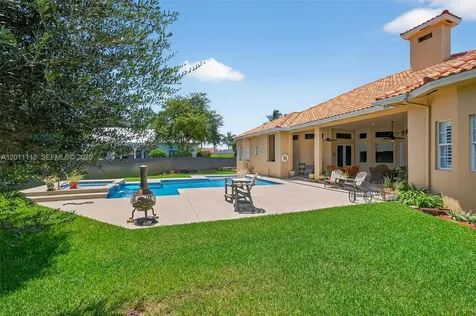 8920 SW 162nd Terrace Palmetto Bay FL 33157