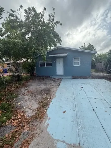 2131 NW 26th Avenue Fort Lauderdale FL 33172