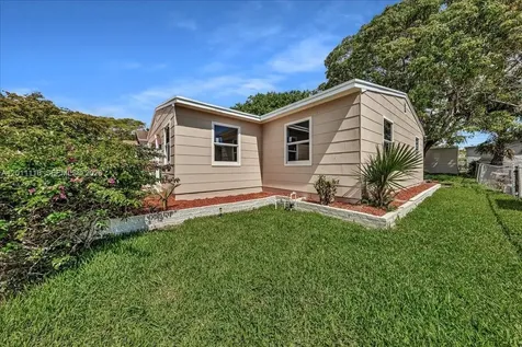 837 30th Street West Palm Beach FL 33407