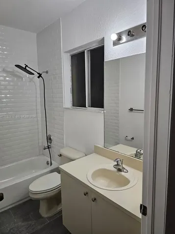 8518 SW 214th Way Cutler Bay FL 33189