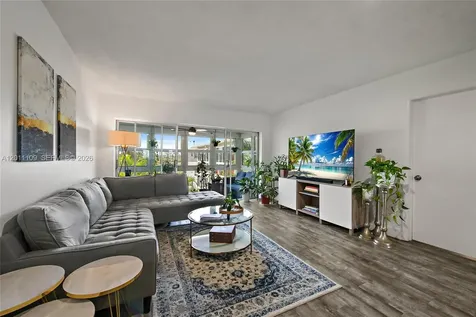 1100 SW 12th Street Fort Lauderdale FL 33315