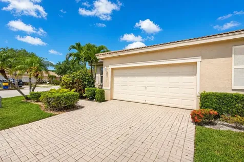 2151 Umbrella Cay West Palm Beach FL 33411