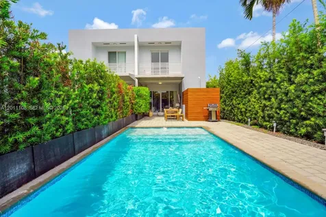 3446 SW 23rd Street Miami FL 33145