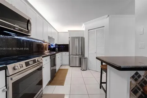 595 Racquet Club Road Weston FL 33326