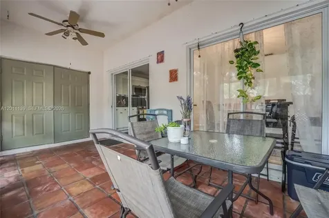 595 Racquet Club Road Weston FL 33326