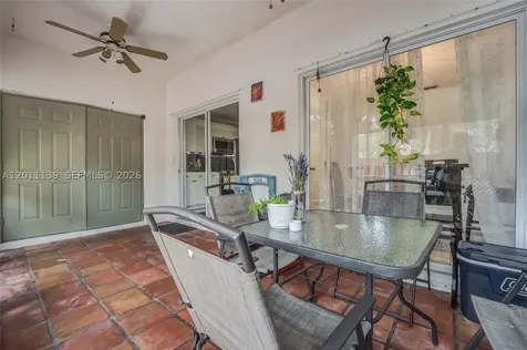 595 Racquet Club Road Weston FL 33326