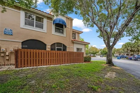 595 Racquet Club Road Weston FL 33326