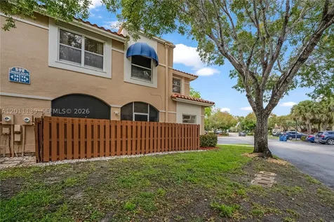 595 Racquet Club Road Weston FL 33326