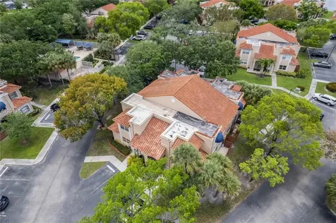 595 Racquet Club Road Weston FL 33326