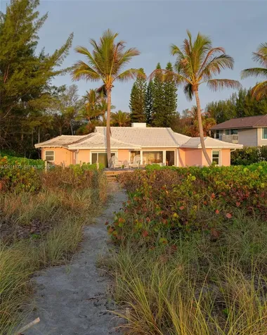 55 N Beach Road Jupiter Island FL 33455