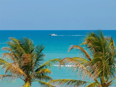55 N Beach Road Jupiter Island FL 33455