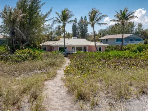 55 N Beach Road Jupiter Island FL 33455