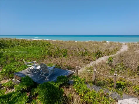 55 N Beach Road Jupiter Island FL 33455
