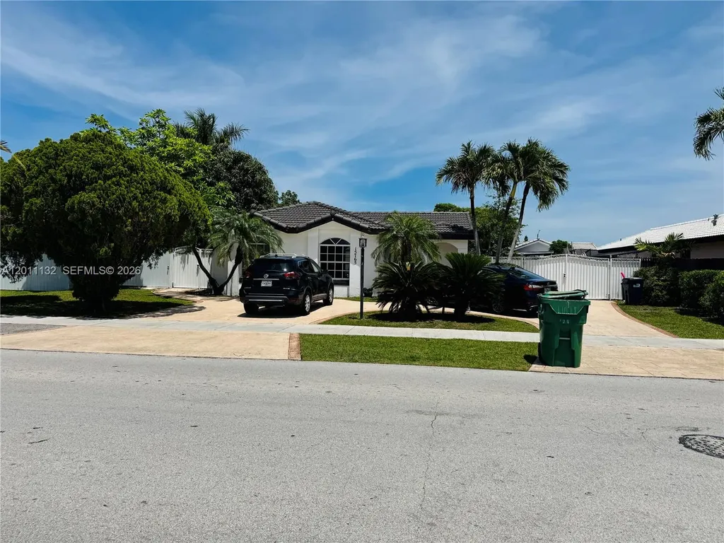 15765 SW 139 Avenue Miami FL 33177