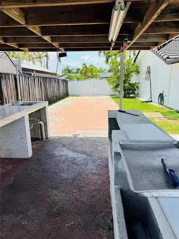 15765 SW 139 Avenue Miami FL 33177