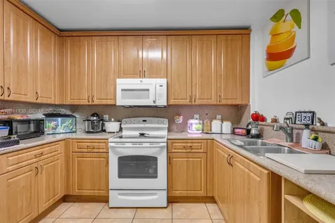 8031 W 36th Avenue Hialeah FL 33018