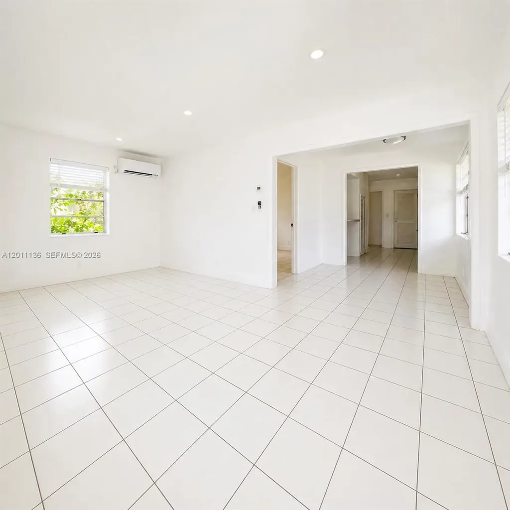 400 SE 14th Street Fort Lauderdale FL 33316