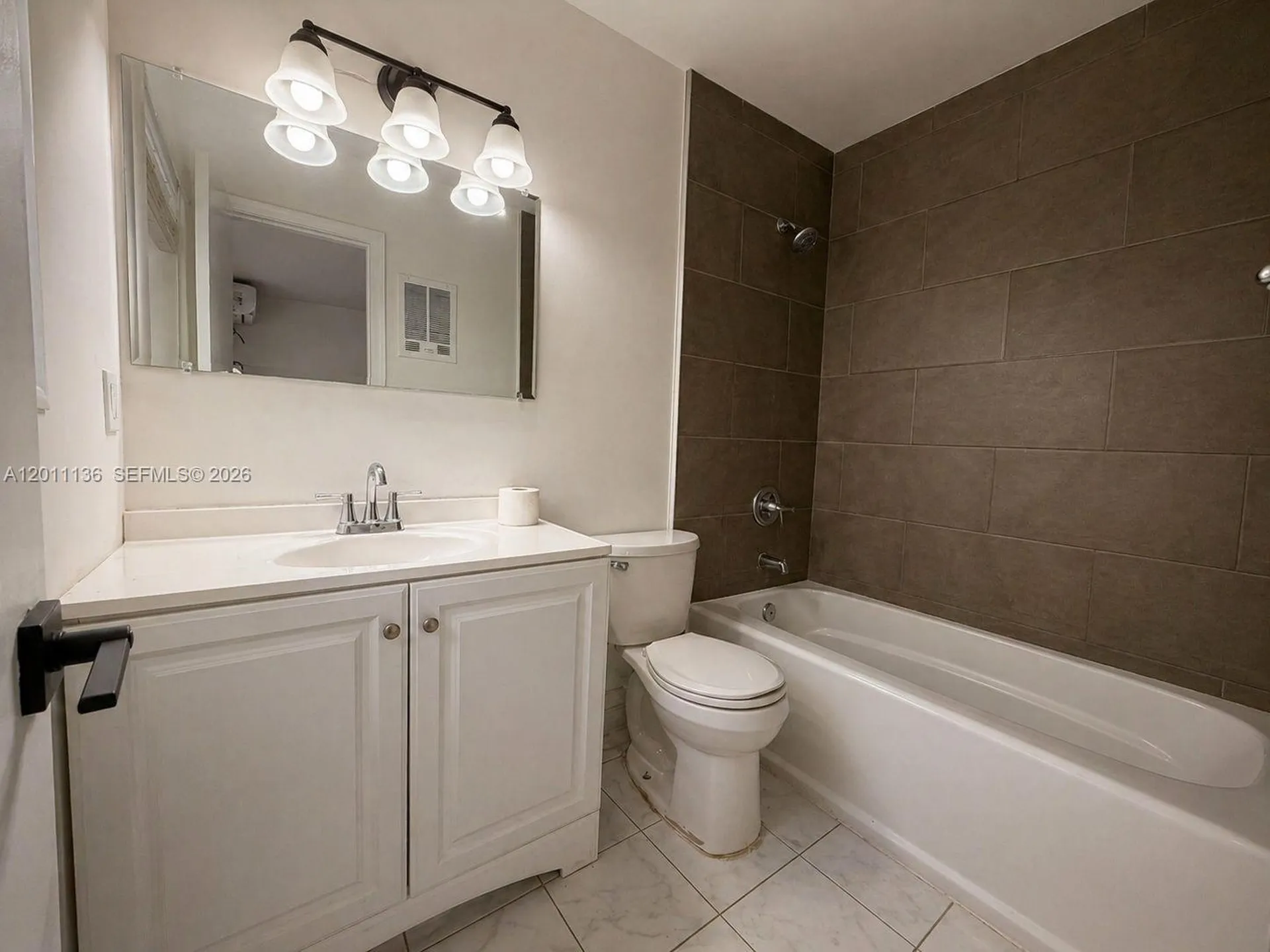 400 SE 14th Street Fort Lauderdale FL 33316