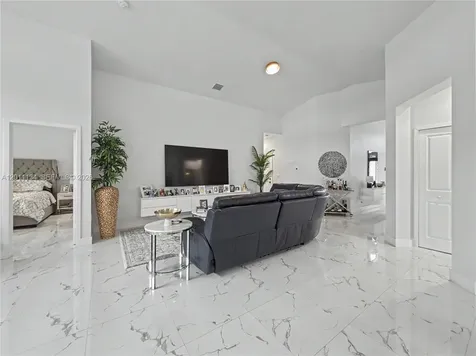 3803 SW 148th Avenue Miami FL 33185