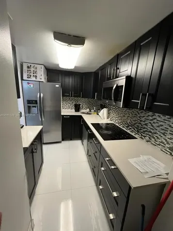 999 Brickell Bay Drive Miami FL 33131