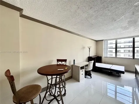 999 Brickell Bay Drive Miami FL 33131