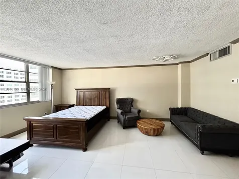 999 Brickell Bay Drive Miami FL 33131