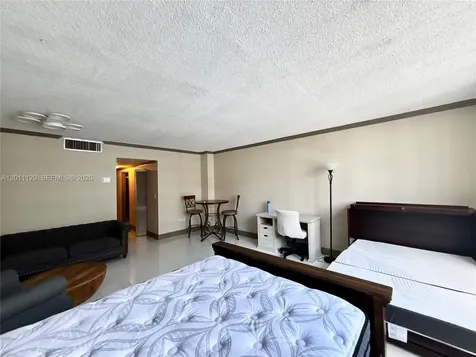 999 Brickell Bay Drive Miami FL 33131