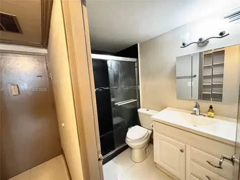 999 Brickell Bay Drive Miami FL 33131