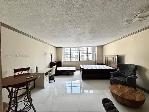 999 Brickell Bay Drive Miami FL 33131