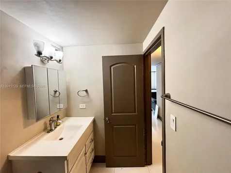 999 Brickell Bay Drive Miami FL 33131