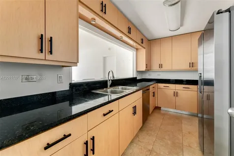 801 Brickell Key Boulevard Miami FL 33131