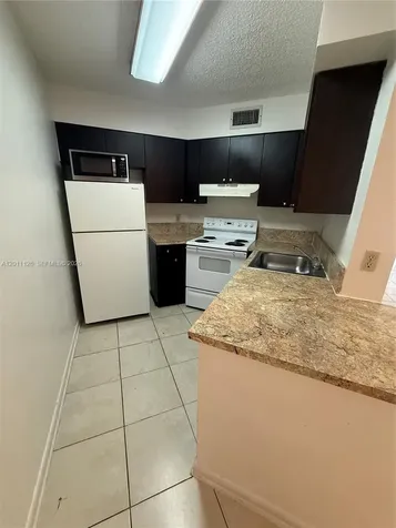 210 Lake Pointe Drive Oakland Park FL 33309