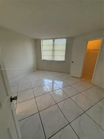 210 Lake Pointe Drive Oakland Park FL 33309