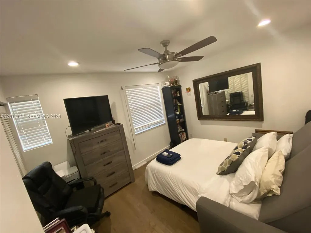 101 NE 8th Avenue Fort Lauderdale FL 33301