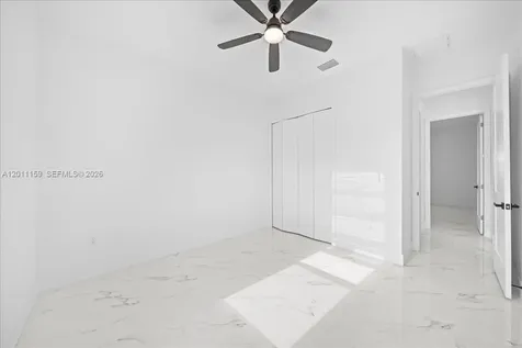2220 NE 9th Place Cape Coral FL 33909
